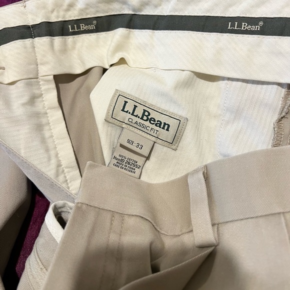 LLBean men pants, 33*36, tan color, EUC - Picture 2 of 3